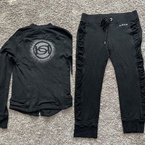 Bebe Logo Sweater and Capri Pant Set